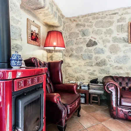 Borgo Tepolini Bed & Breakfast 4*