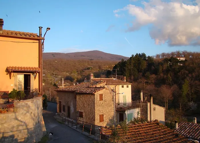 Borgo Tepolini Bed and breakfast Castel del Piano (Tuscany)