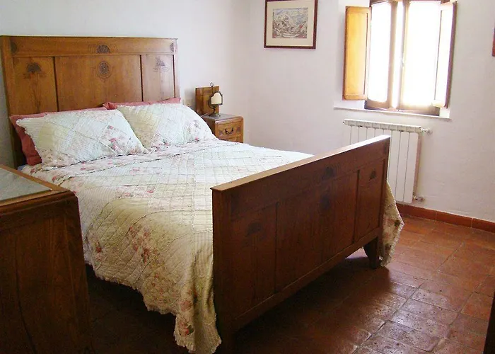Borgo Tepolini Bed and breakfast Castel del Piano (Tuscany)
