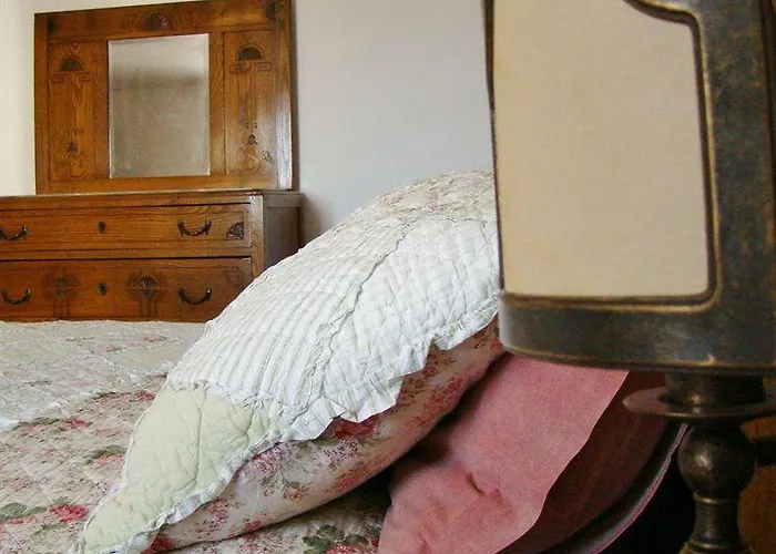 Bed and breakfast Borgo Tepolini 3*