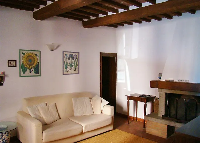 Borgo Tepolini Bed and breakfast Castel del Piano (Tuscany)