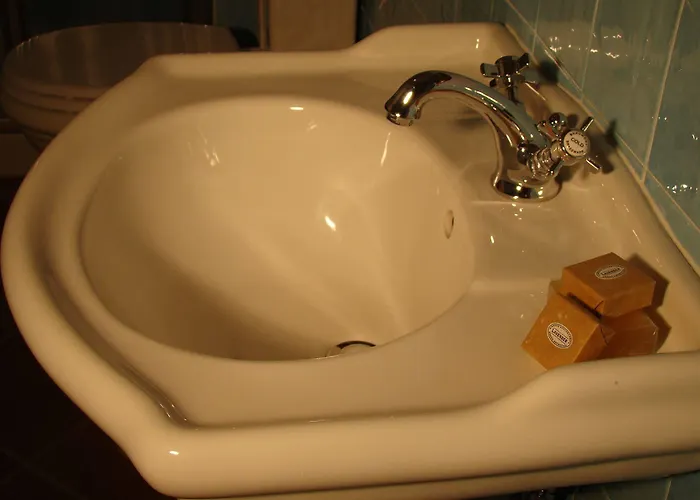 Borgo Tepolini Bed and breakfast 3*